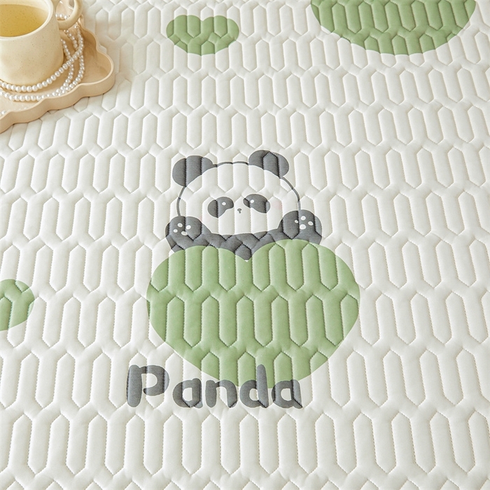 91家纺网 家纺一手货源 找家纺 雯豆2025夏季新品0.4乳胶凉席床笠款三件套凉感丝印花纯色床罩 乳胶床笠-幸福小熊