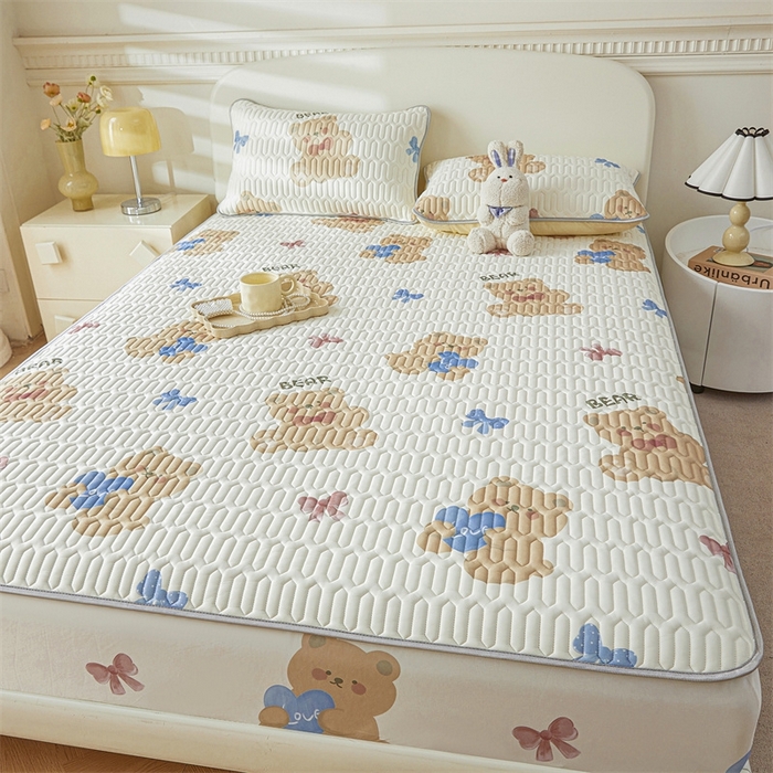 91家纺网 家纺一手货源 找家纺 雯豆2025夏季新品0.4乳胶凉席床笠款三件套凉感丝印花纯色床罩 乳胶床笠-迪卡