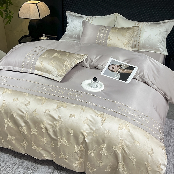 91家纺网 家纺一手货源 找家纺 艾米家居 2025新款轻奢浮雕系列水洗真丝凉感丝四件套 香槟蝴蝶花