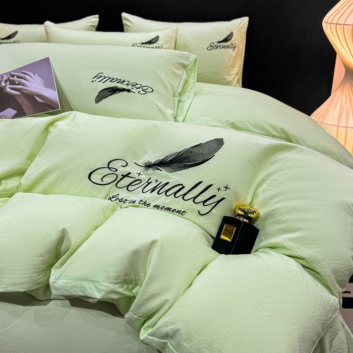 91家纺网 家纺一手货源 找家纺 （总）麒东家纺 2025年新款刺绣水洗棉四件套羽毛系列