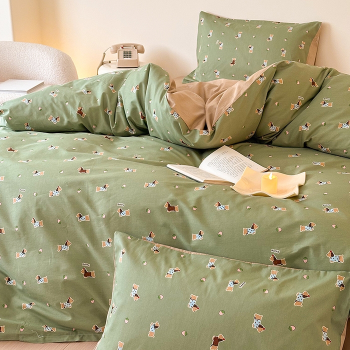 91家纺网 家纺一手货源 找家纺 典曼家纺 2025新款13372印花小清新四件套 草莓小狗