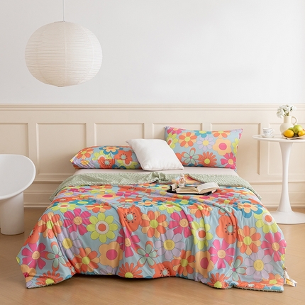 91家纺网 家纺一手货源 找家纺 绒梦里 2025新款A类小凉皮凉感冰豆豆夏被空调被 七彩花儿