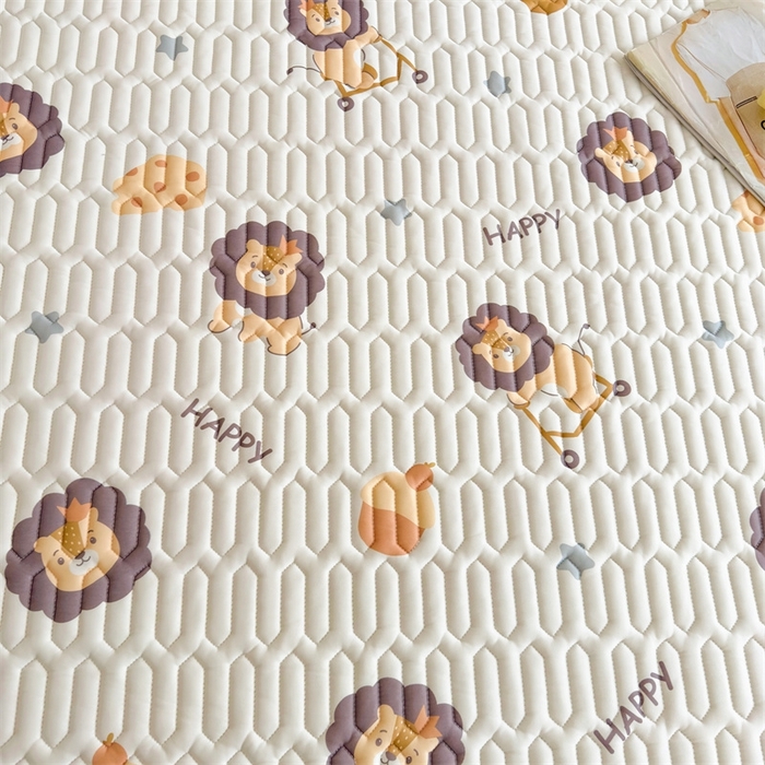 91家纺网 家纺一手货源 找家纺 雯豆2025夏季新品0.4乳胶凉席平铺款三件套凉感丝小清新印花席梦思床罩 乳胶凉席-小狮子