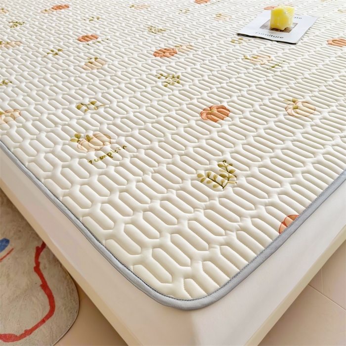 91家纺网 家纺一手货源 找家纺 雯豆2025夏季新品0.4乳胶凉席平铺款三件套凉感丝小清新印花席梦思床罩 乳胶凉席-吉祥南瓜1