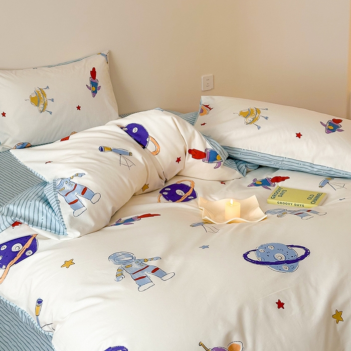 91家纺网 家纺一手货源 找家纺 典曼家纺 2025新款13372印花小清新四件套 遨游太空