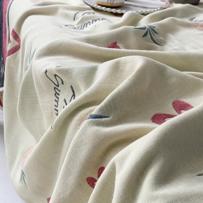 91家纺网 家纺一手货源 找家纺 爱港家纺 2025新款全棉A类六层纱布毛巾被 夏被 爱心菠萝