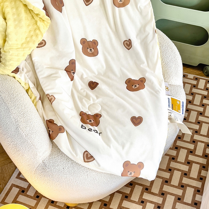 91家纺网 家纺一手货源 找家纺 绒梦里 2025新款A类小凉皮凉感冰豆豆夏被空调被 爱心熊