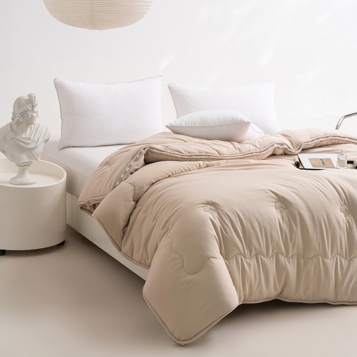 91家纺网 家纺一手货源 找家纺 易睡 2025新款A类水洗棉新疆棉花被子母被 驼色