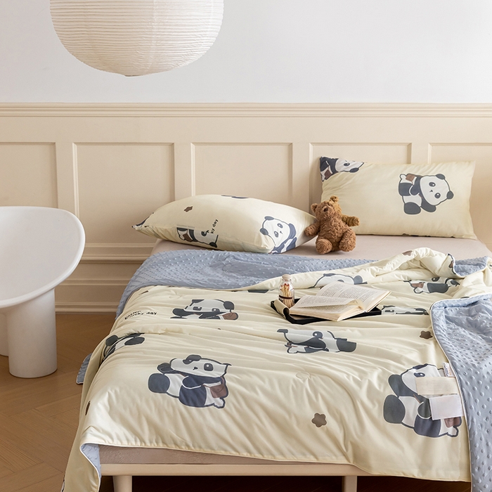 91家纺网 家纺一手货源 找家纺 绒梦里 2025新款A类小凉皮凉感冰豆豆夏被空调被 熊宝