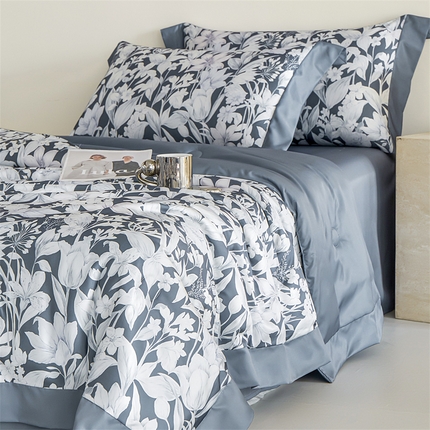 91家纺网 家纺一手货源 找家纺 （总）梦幻之城 2025新款水洗真丝数码印花拼角款夏被四件套