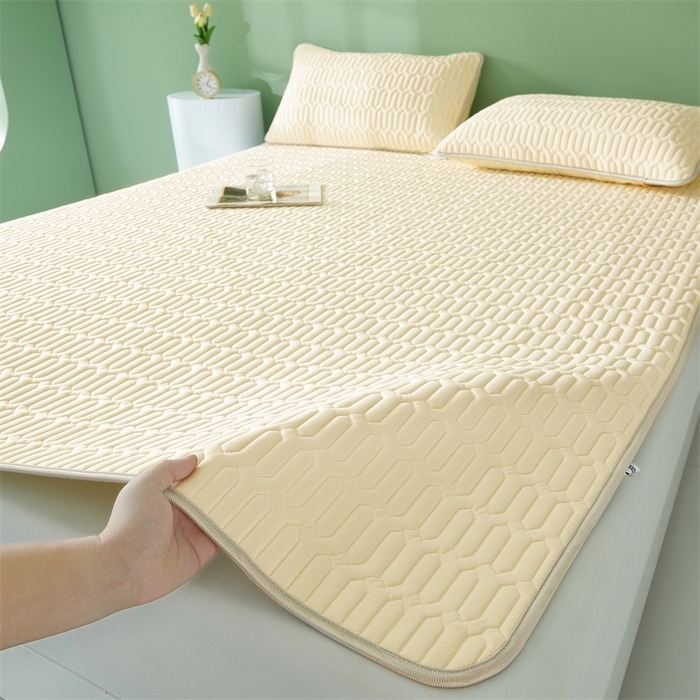 91家纺网 家纺一手货源 找家纺 雯豆2025夏季新品0.4乳胶凉席平铺款三件套凉感丝小清新印花席梦思床罩 乳胶凉席-香草黄