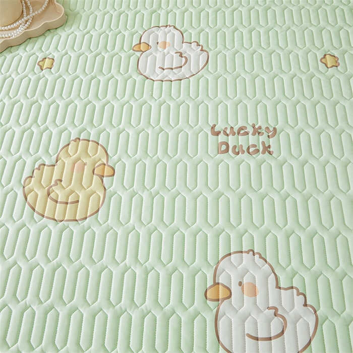 91家纺网 家纺一手货源 找家纺 雯豆2025夏季新品0.4乳胶凉席床笠款三件套凉感丝印花纯色床罩 乳胶床笠-小鸭子