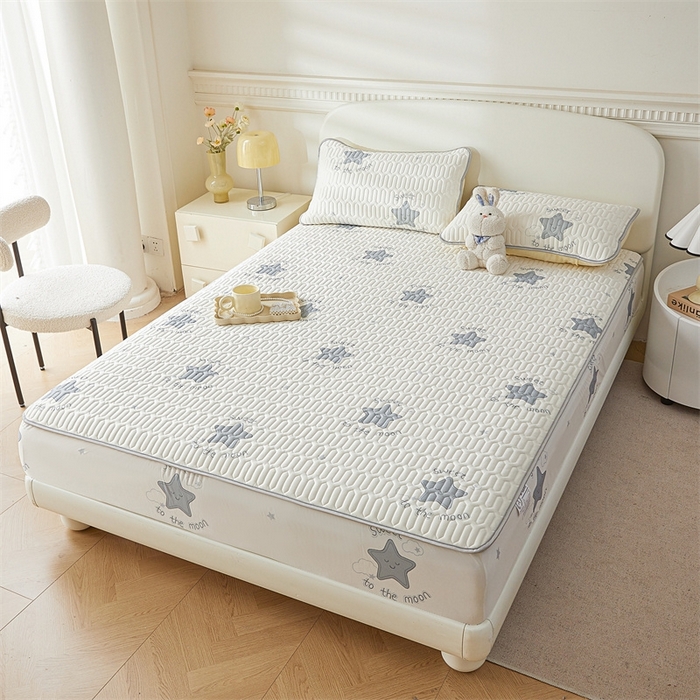 91家纺网 家纺一手货源 找家纺 雯豆2025夏季新品0.4乳胶凉席床笠款三件套凉感丝印花纯色床罩 乳胶床笠-简约星辰1