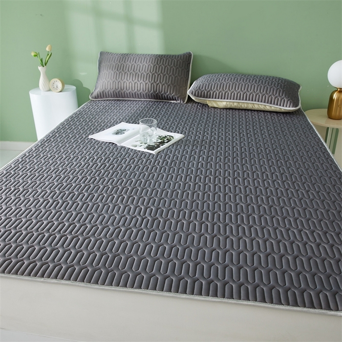 91家纺网 家纺一手货源 找家纺 雯豆2025夏季新品0.4乳胶凉席平铺款三件套凉感丝席梦思床罩 乳胶凉席-轻奢灰