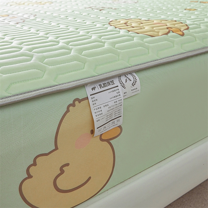 91家纺网 家纺一手货源 找家纺 雯豆2025夏季新品0.4乳胶凉席床笠款三件套凉感丝印花纯色床罩 乳胶床笠-小鸭子