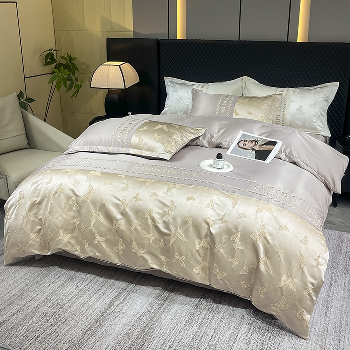 91家纺网 家纺一手货源 找家纺 艾米家居 2025新款轻奢浮雕系列水洗真丝凉感丝四件套 香槟蝴蝶花