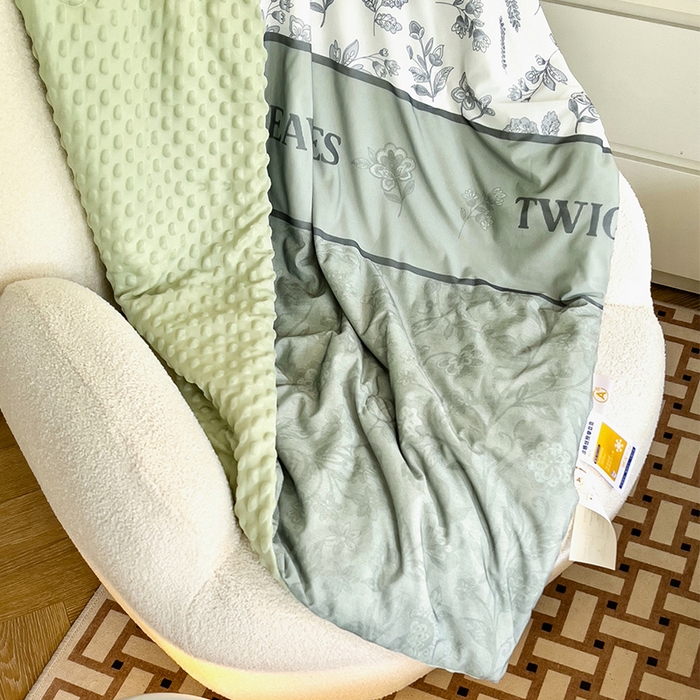 91家纺网 家纺一手货源 找家纺 绒梦里 2025新款A类小凉皮凉感冰豆豆夏被空调被 绿小香