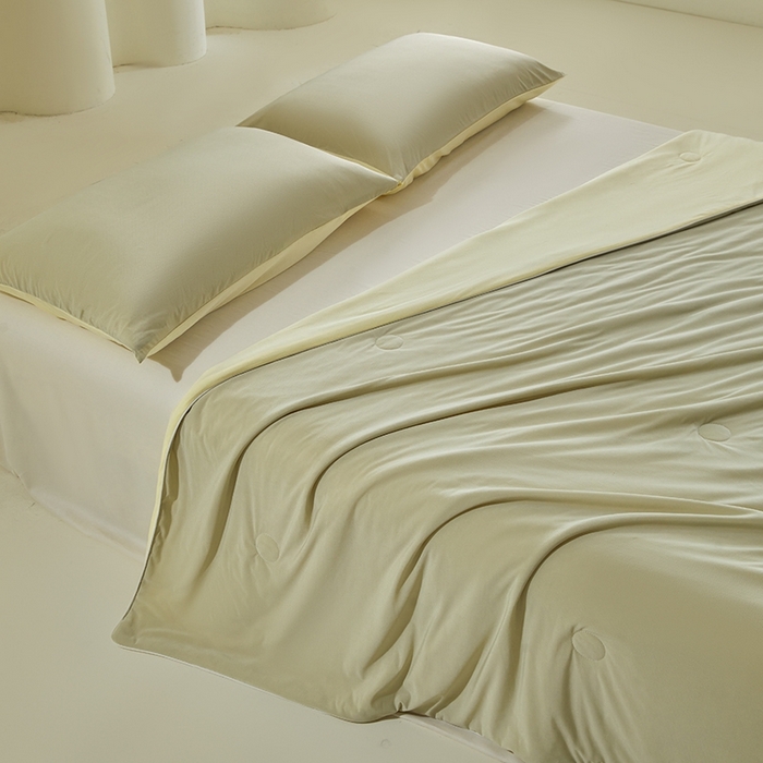 91家纺网 家纺一手货源 找家纺 金爱家2025新款A类高品质冰冰凉雪花冰感凉皮双面加倍透气孔氨纶凉感夏被 冰感凉皮-抹茶芒果（加倍透气）