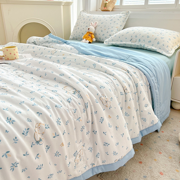 91家纺网 家纺一手货源 找家纺 2025新款A类印花手包边凌香新疆棉花夏被 凌香优雅猫