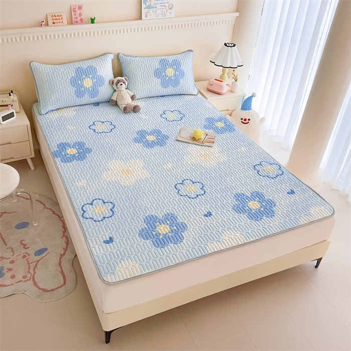 91家纺网 家纺一手货源 找家纺 雯豆2025夏季新品0.4乳胶凉席平铺款三件套凉感丝小清新印花席梦思床罩 乳胶凉席-花漾