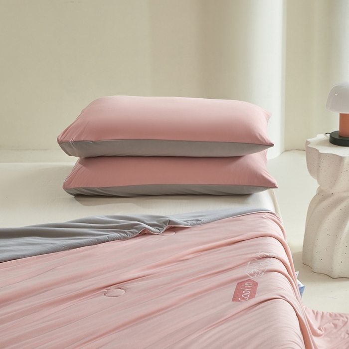 91家纺网 家纺一手货源 找家纺 （总）金爱家2025新款A类高品质冰冰凉雪花冰感凉皮双面加倍透气孔氨纶凉感夏被