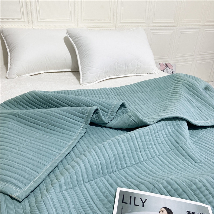 91家纺网 家纺一手货源 找家纺 卡奥家纺 2025新款有氧泡泡纱泡泡棉床盖夏被 灰绿