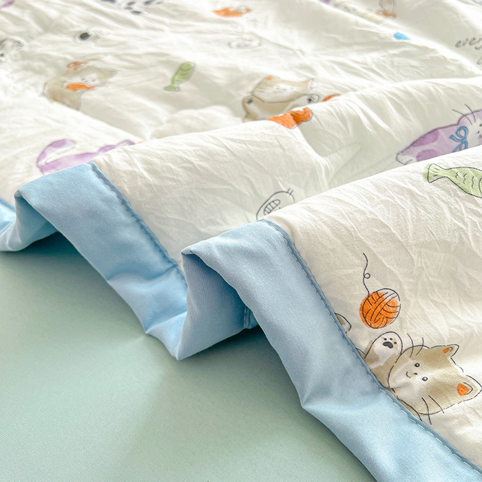 91家纺网 家纺一手货源 找家纺 2025新款A类印花手包边凌香新疆棉花夏被 凌香许愿猫