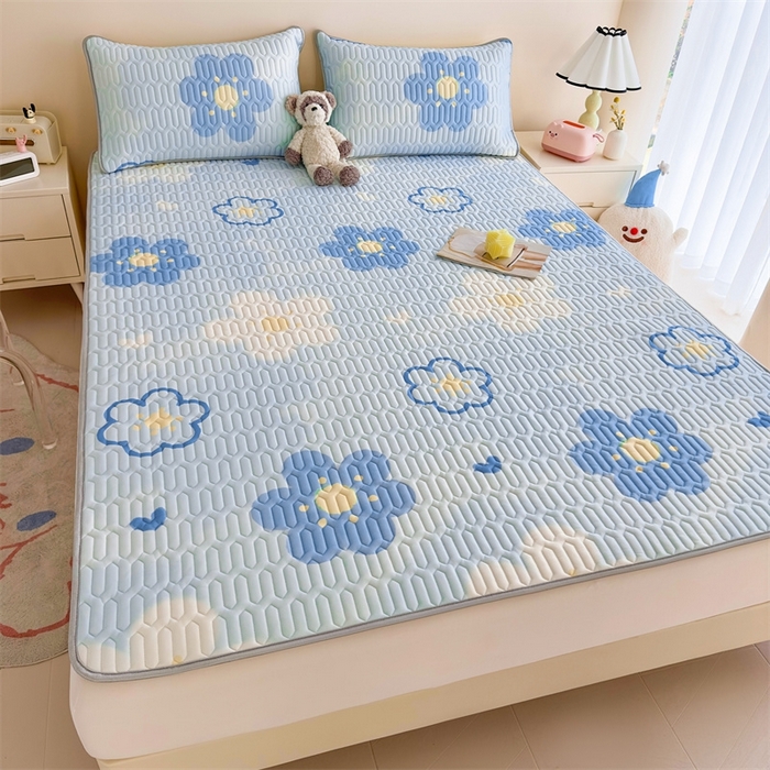 91家纺网 家纺一手货源 找家纺 雯豆2025夏季新品0.4乳胶凉席平铺款三件套凉感丝小清新印花席梦思床罩 乳胶凉席-花漾