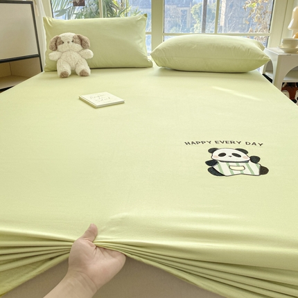 莱通家纺 2025新款新疆纯色绣花床笠 熊宝-抹茶绿