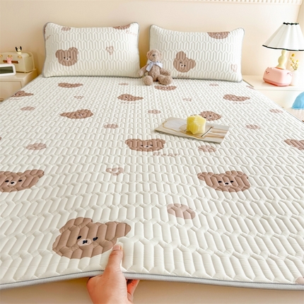 雯豆2025夏季新品0.4乳胶凉席平铺款三件套凉感丝小清新印花席梦思床罩 乳胶凉席-小熊仔1