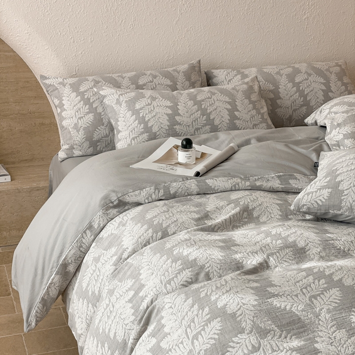 91家纺网 家纺一手货源 找家纺 宜代光年 2025新款全棉色织水洗棉大提花四件套（第二批） 镜中叶-灰