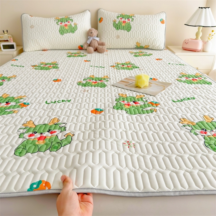 91家纺网 家纺一手货源 找家纺 雯豆2025夏季新品0.4乳胶凉席平铺款三件套凉感丝小清新印花席梦思床罩 乳胶凉席-吉祥龙