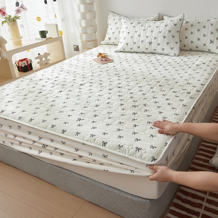 91家纺网 家纺一手货源 找家纺 （总）舒居家纺 2025新款亲肤夹棉卡通 防水床笠床垫席梦思床套床罩（不宜机洗，建议手洗））