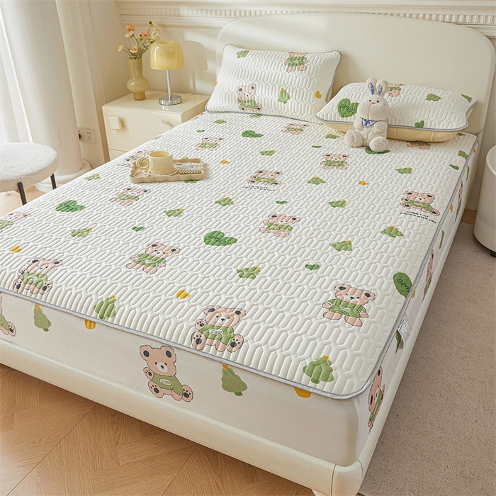 91家纺网 家纺一手货源 找家纺 雯豆2025夏季新品0.4乳胶凉席床笠款三件套凉感丝印花纯色床罩 乳胶床笠-小树熊