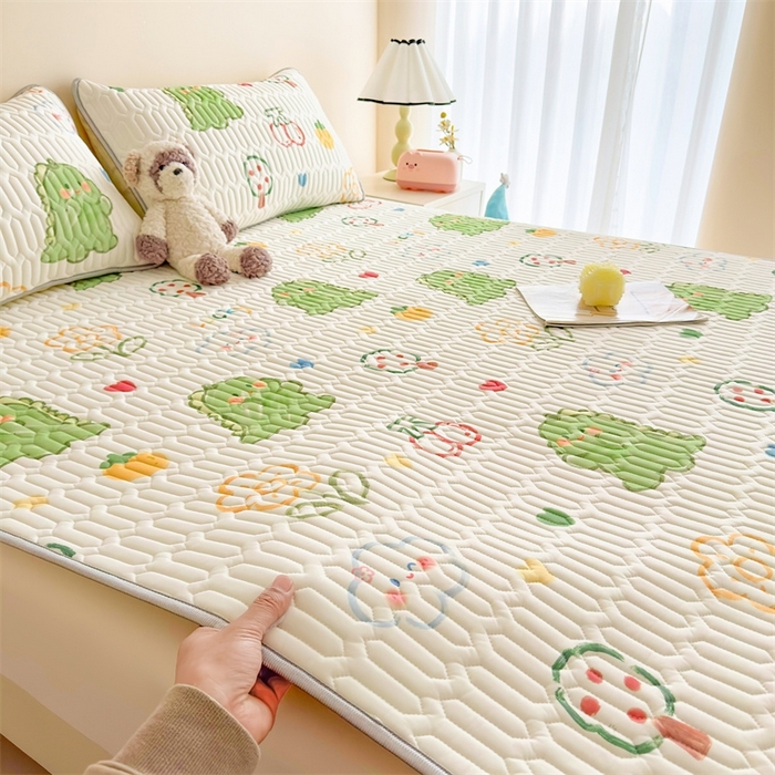 91家纺网 家纺一手货源 找家纺 雯豆2025夏季新品0.4乳胶凉席平铺款三件套凉感丝小清新印花席梦思床罩 乳胶凉席-恐龙乐园