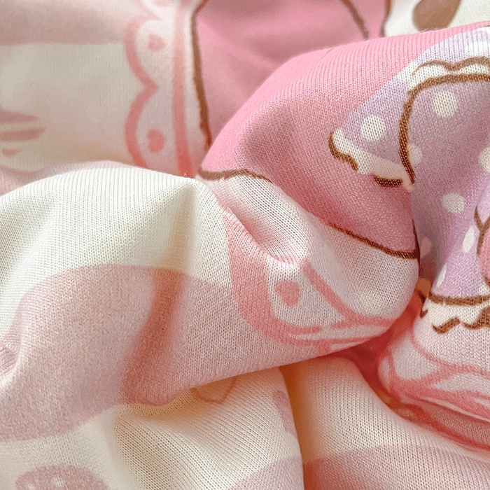 91家纺网 家纺一手货源 找家纺 金爱家2025新款A类三丽鸥高品质可组合凉感丝乳胶席牛奶丝针织棉软糯夏被四件套 乳胶席-粉粉美乐蒂