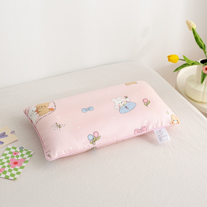 91家纺网 家纺一手货源 找家纺 萌番宝 A类新款60支长绒棉纯棉儿童枕套枕头 熊宝家族