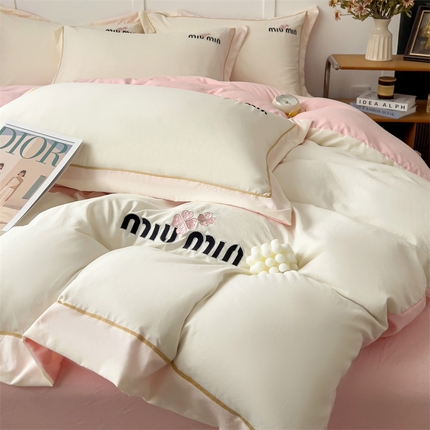 91家纺网 家纺一手货源 找家纺 灰鲸 2025新款轻奢miumin四叶草刺绣水洗棉系列套件 轻奢miumin-奶昔白+樱花粉
