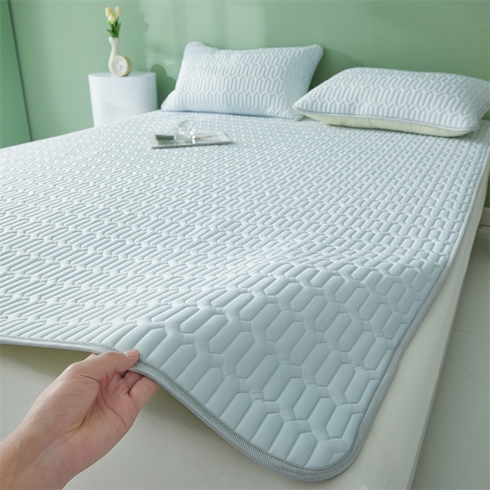 91家纺网 家纺一手货源 找家纺 雯豆2025夏季新品0.4乳胶凉席平铺款三件套凉感丝席梦思床罩 乳胶凉席-风铃蓝