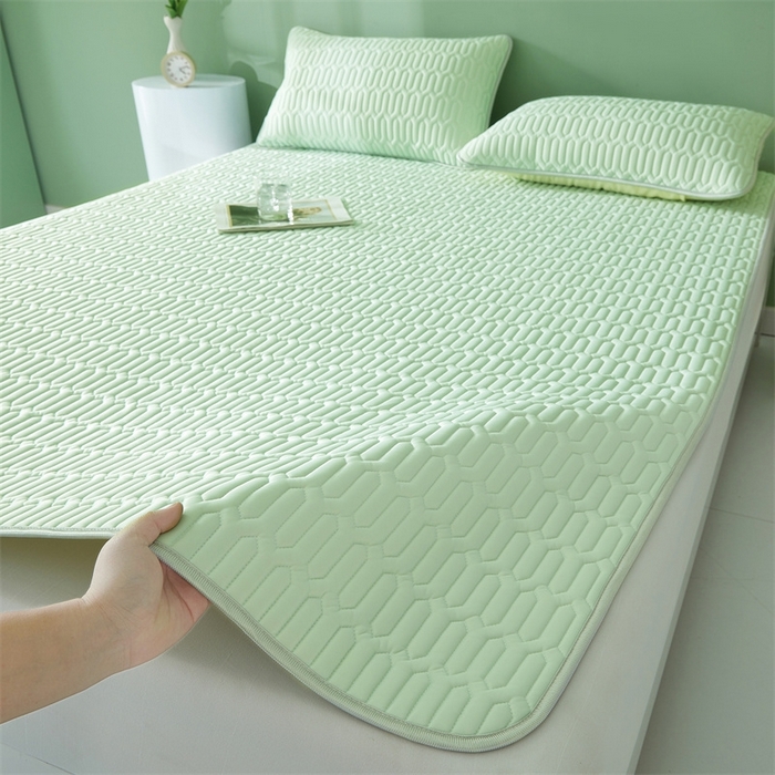 91家纺网 家纺一手货源 找家纺 雯豆2025夏季新品0.4乳胶凉席平铺款三件套凉感丝小清新印花席梦思床罩 乳胶凉席-青柠绿