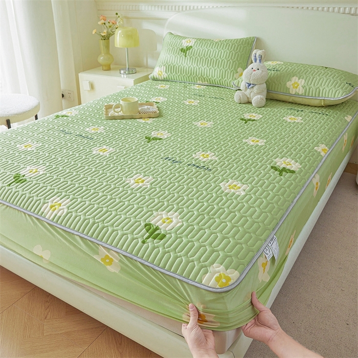 91家纺网 家纺一手货源 找家纺 雯豆2025夏季新品0.4乳胶凉席床笠款三件套凉感丝印花纯色床罩 乳胶床笠-绿茵1