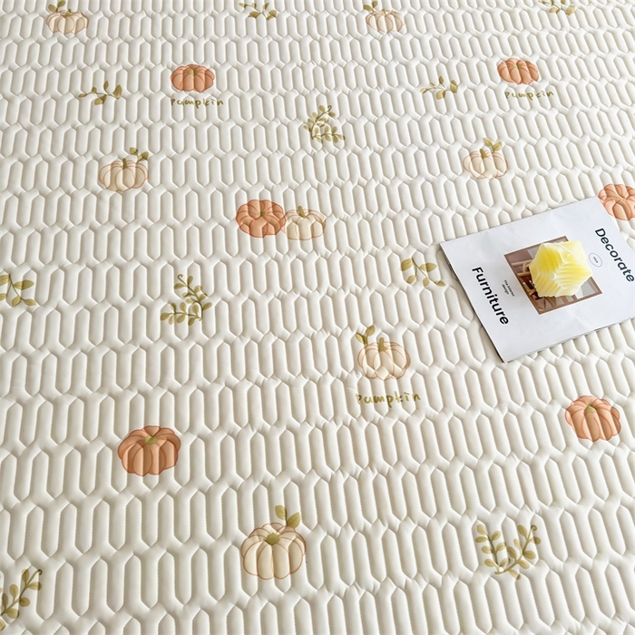 91家纺网 家纺一手货源 找家纺 雯豆2025夏季新品0.4乳胶凉席平铺款三件套凉感丝小清新印花席梦思床罩 乳胶凉席-吉祥南瓜1