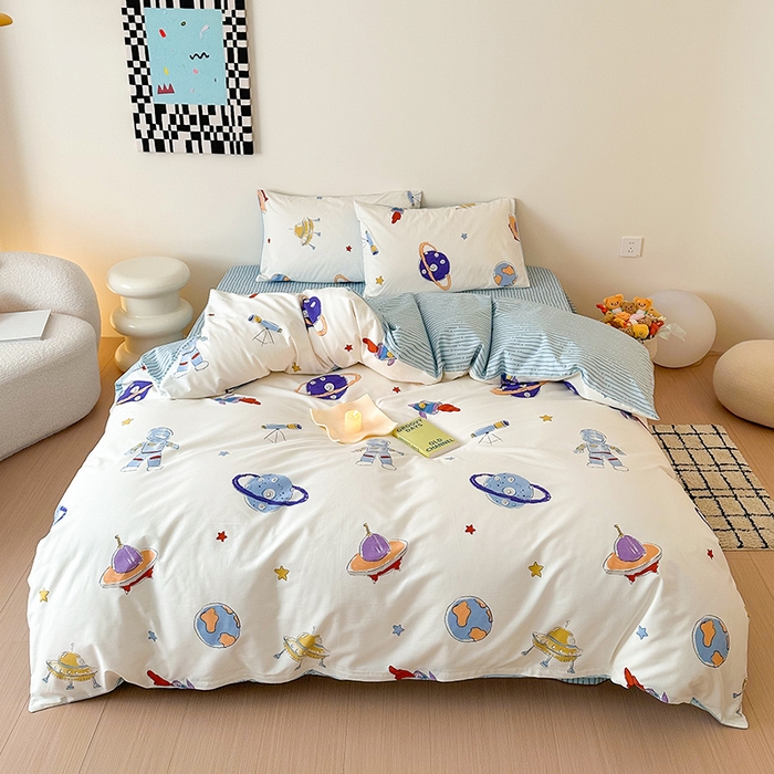 91家纺网 家纺一手货源 找家纺 典曼家纺 2025新款13372印花小清新四件套 遨游太空