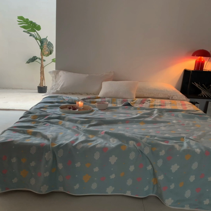 91家纺网 家纺一手货源 找家纺 爱港家纺 2025新款全棉A类六层纱布毛巾被 夏被 蓝云