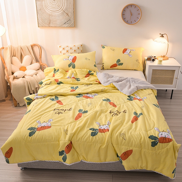 91家纺网 家纺一手货源 找家纺 鑫贝阳 2025新款亲肤水洗棉小花边印花夏被 萝卜兔