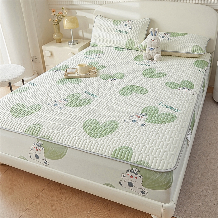 91家纺网 家纺一手货源 找家纺 雯豆2025夏季新品0.4乳胶凉席床笠款三件套凉感丝印花纯色床罩 乳胶床笠-夏日小狗