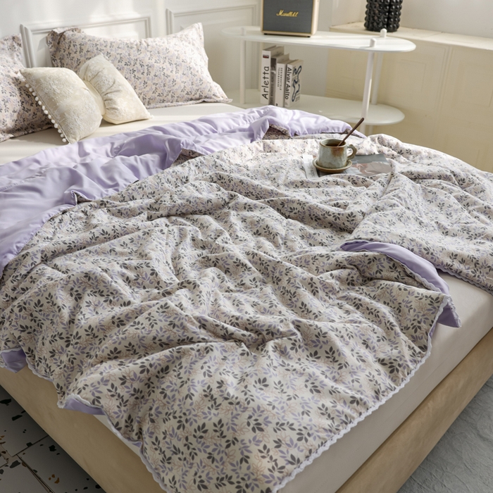 91家纺网 家纺一手货源 找家纺 鑫贝阳 2025新款亲肤水洗棉小花边印花夏被 花漫