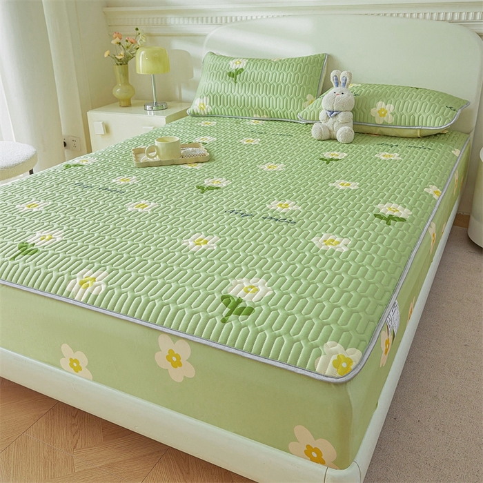 91家纺网 家纺一手货源 找家纺 雯豆2025夏季新品0.4乳胶凉席床笠款三件套凉感丝印花纯色床罩 乳胶床笠-绿茵1