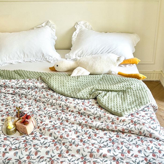 91家纺网 家纺一手货源 找家纺 绒梦里 2025新款A类小凉皮凉感冰豆豆夏被空调被 硕果