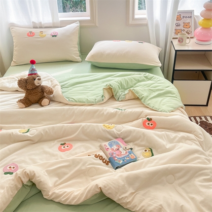 91家纺网 家纺一手货源 找家纺 （总）梦幻之城 2025新款水洗棉毛巾绣夏凉被四件套-乐迪系列